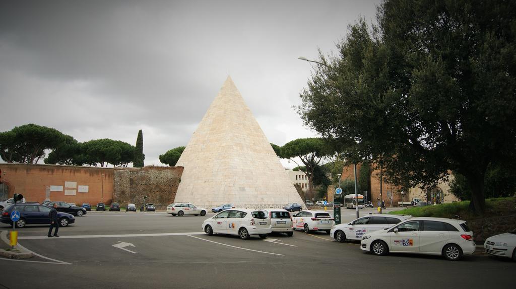 I Love Piramide Hotell Roma Eksteriør bilde